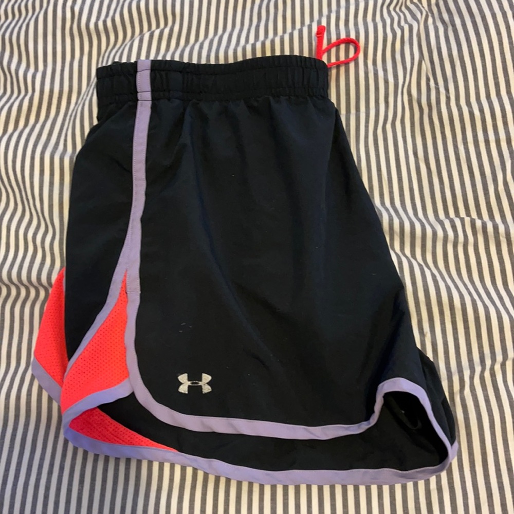 🖤 Under Armor Athletic shorts